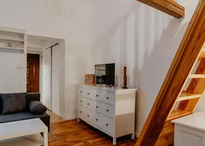 Warsaw Concierge Chmielna Antresola